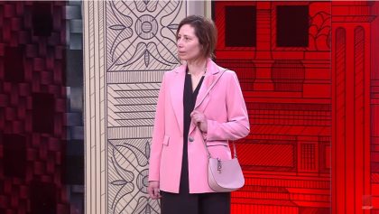Муж привел рослую жену на «Модный приговор», потому что она не носит каблуки. Как переодели стилисты
