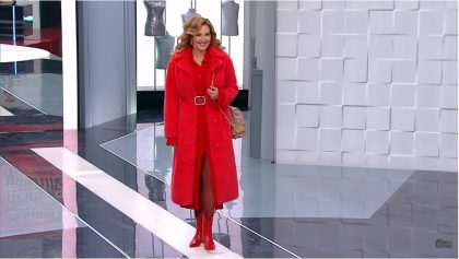 В 61 выглядит как девочка, но подруга не довольна. Как «Модный приговор» переодел красавицу-пенсионерку